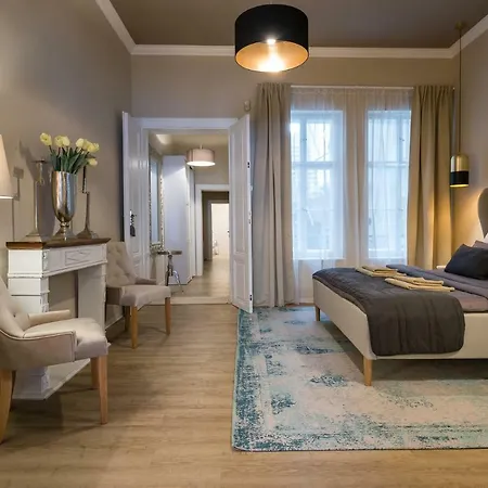 H75 Centre Apartamento